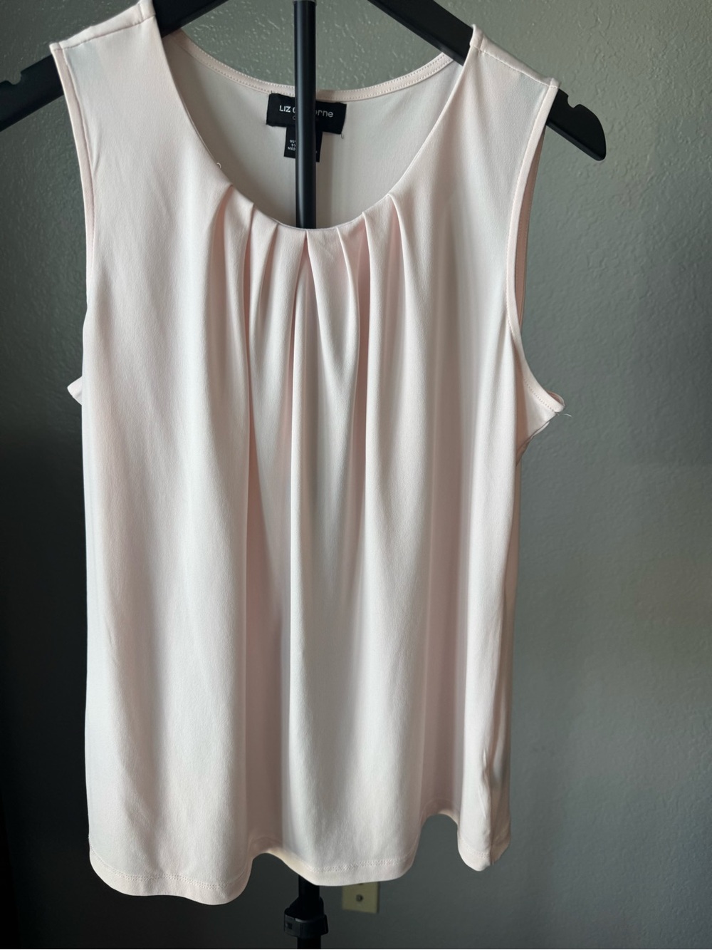 LIZ Claiborne Pale Pink Sleeveless Pleat-Front Top